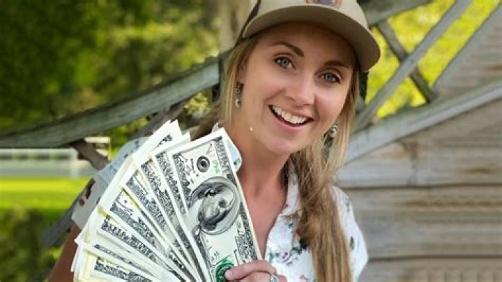 Amber Marshall Net Worth 2024: Financial Insights and Career Highlights