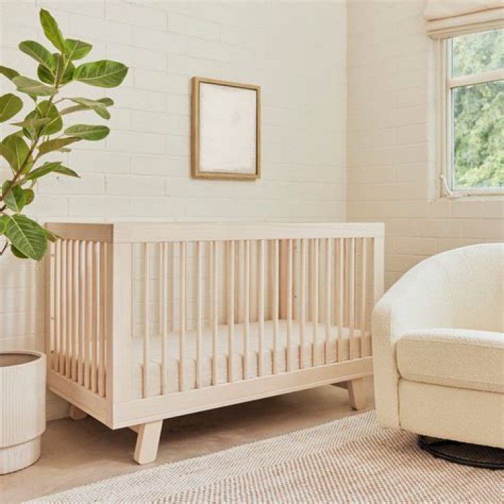 The Ultimate Guide to the Best Cribs: Choosing the Perfect Sleep Space for Your Baby