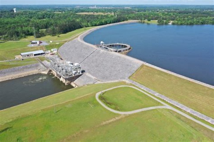 Bouldin Dam: Picturesque Tennessee Reservoir & Recreation