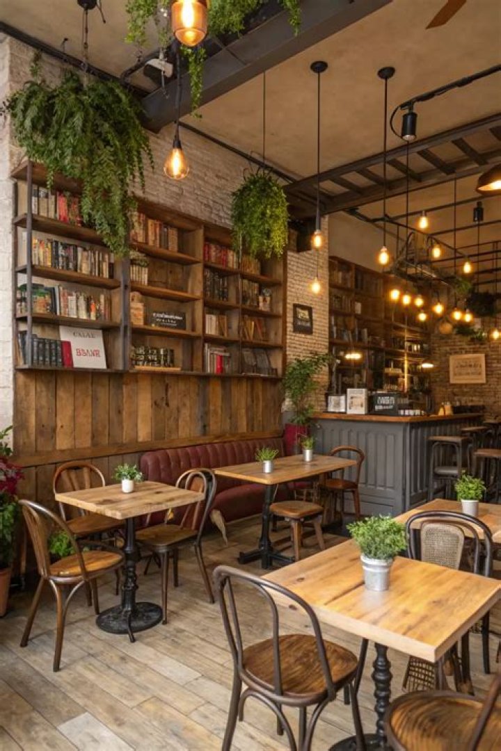 Cozy Cafe: Warm & Welcoming Spots