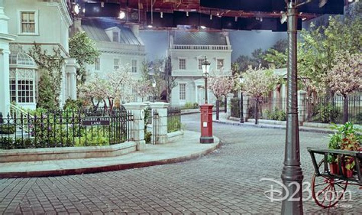 Discovering the Charm of Cherry Tree Lane