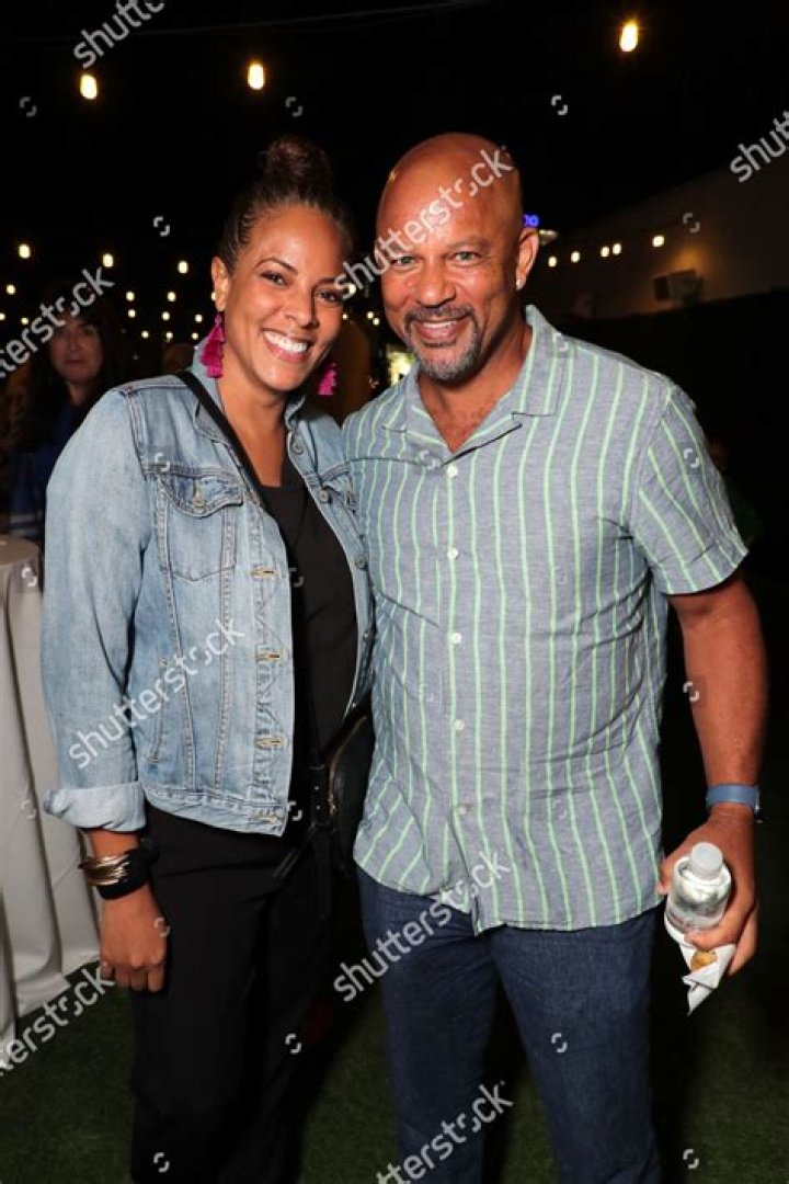 Unveiling the Life of Christopher Williams' Wife: A Comprehensive Insight