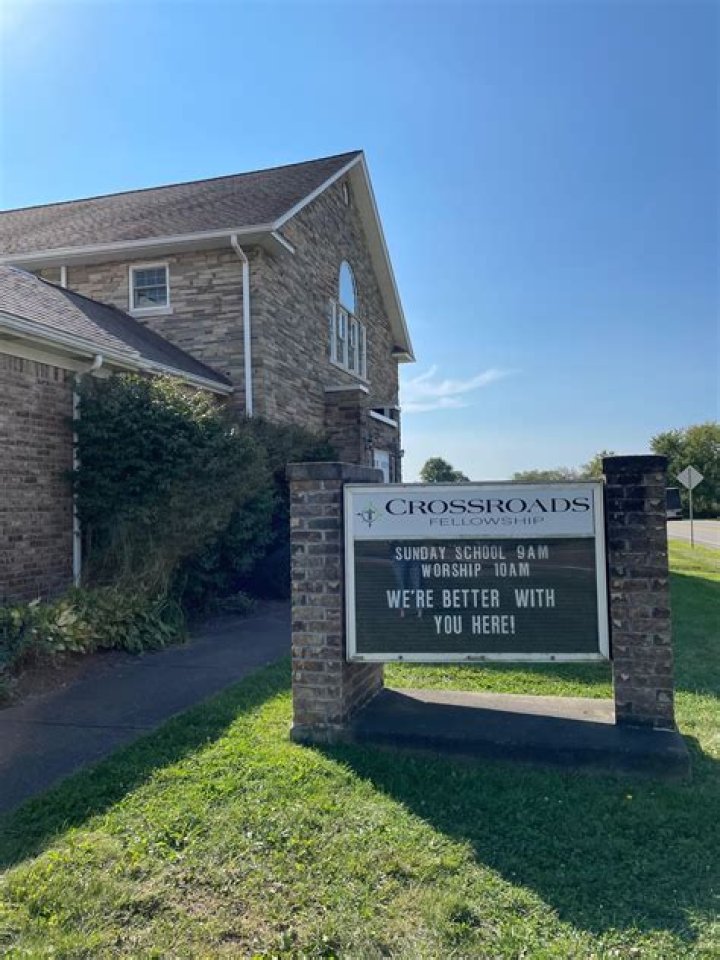 Connecting with Crossroads Fellowship: Your Journey Starts Here