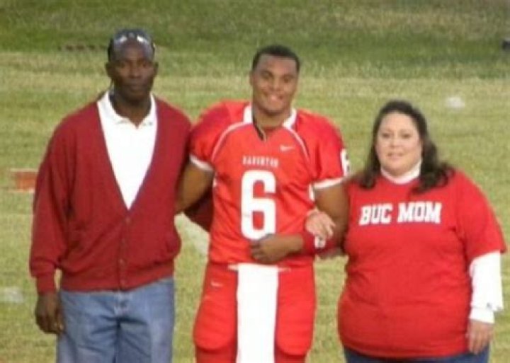 Dak Prescott: An Insight into His Mom and Dad