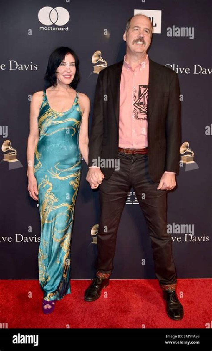 Unveiling the Fascinating World of Darbury Stenderu