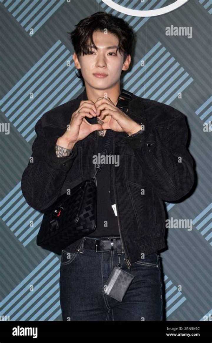 Exploring the Cultural and Technological Landscape of Dex Korea