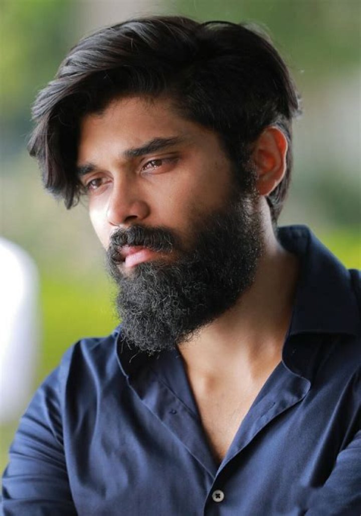 Exploring the Educational Journey of Dhruv Vikram