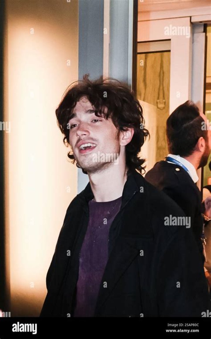 Eli Hewson Full Name: Unveiling the Life and Legacy of U2's Lead Singer's Son