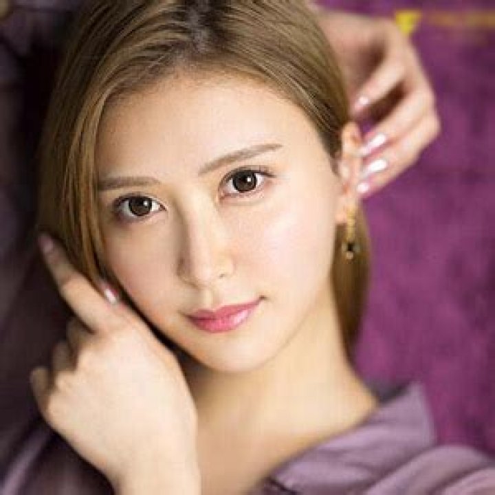 Fujii Ranran: The Rising Star of Japanese Entertainment