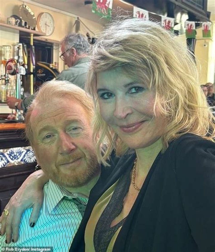 Unraveling the Intriguing Gavin DeGraw Relationship Journey