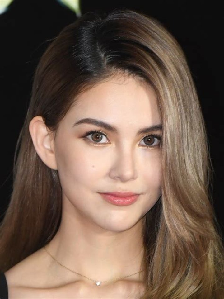 Hannah Quinlivan: Stunning Actress & Model