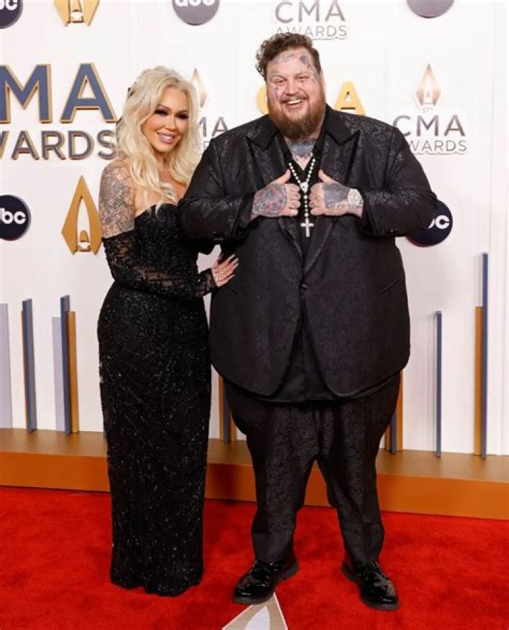 How Much Does Jelly Roll Weigh? Understanding the Weight and Factors Influencing It