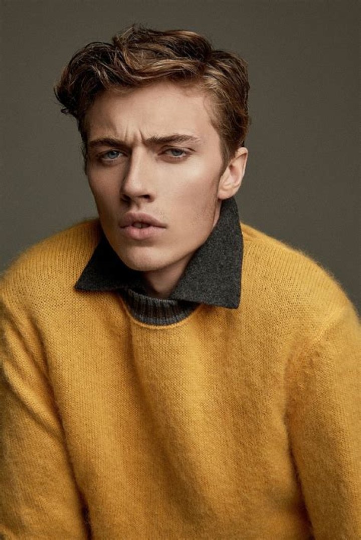 How Old is Lucky Blue Smith? A Comprehensive Look at the Life and Career of the Iconic Model