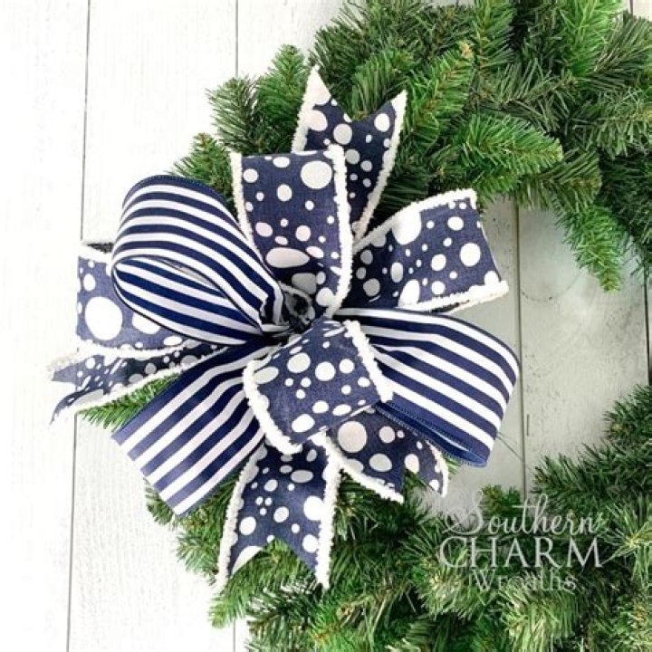 Creative Ways to Make Bows for Wreaths That Will Wow Your Guests