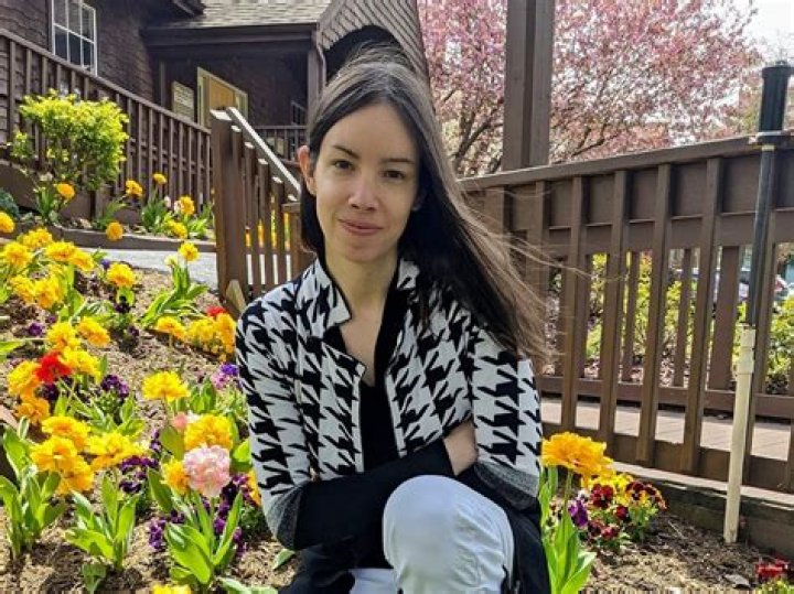 Understanding Lyn Alden: Gender, Identity, and Influence