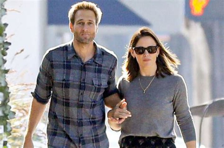 Jennifer Garner Boyfriend: Exploring Her Romantic Journey