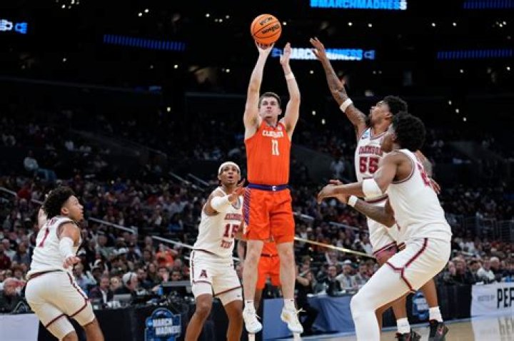 Unveiling the Journey of Joe Girard III: A Rising Star in Basketball