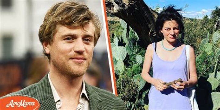 Johnny Flynn's Wife: Beatrice Minns - A Complete Guide