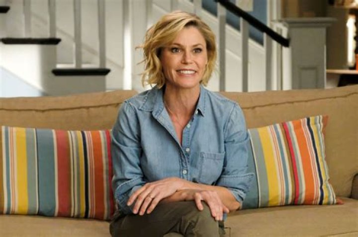 Julie Bowen: A Talented Actress with a Heart of Gold