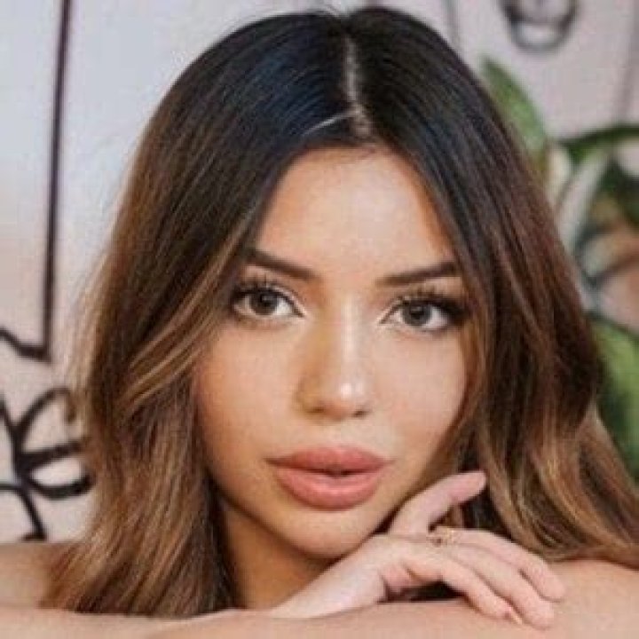 Discovering Katianakay: The Rising Star in the Digital World