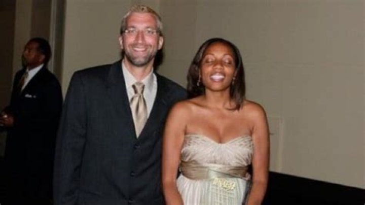 Discovering the Life of Kimberly Martin and Her Husband