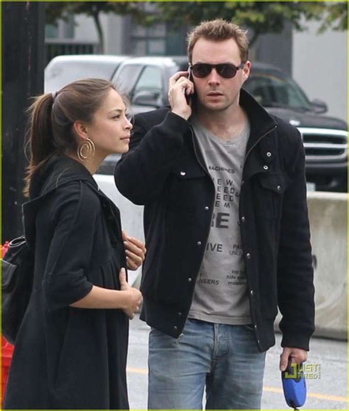 Exploring the Intriguing World of Kristin Kreuk's Relationships