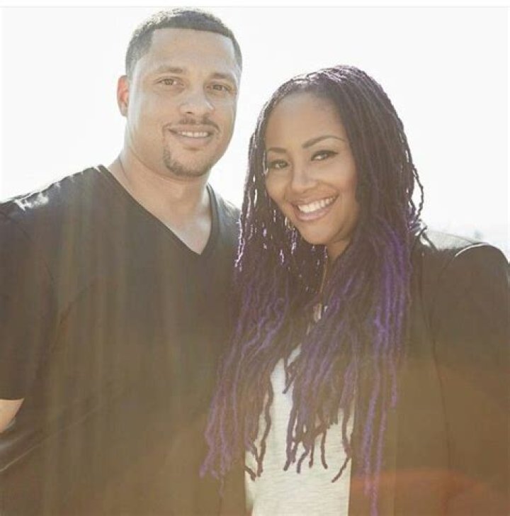 Lalah Hathaway Husband: A Comprehensive Look at Her Personal Life and Journey
