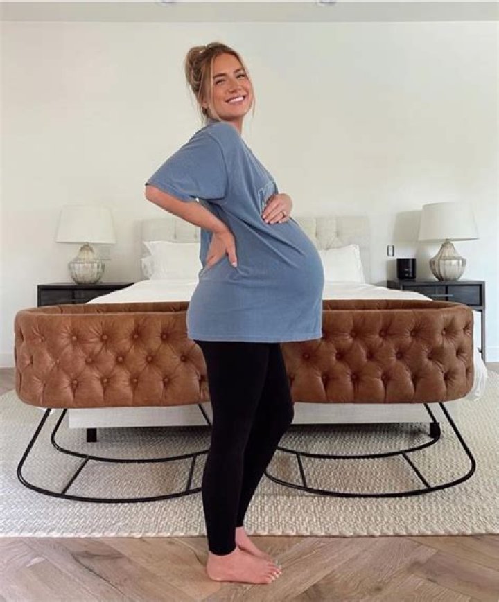 Lauren Compton Pregnant: A Comprehensive Guide to Her Journey and Updates