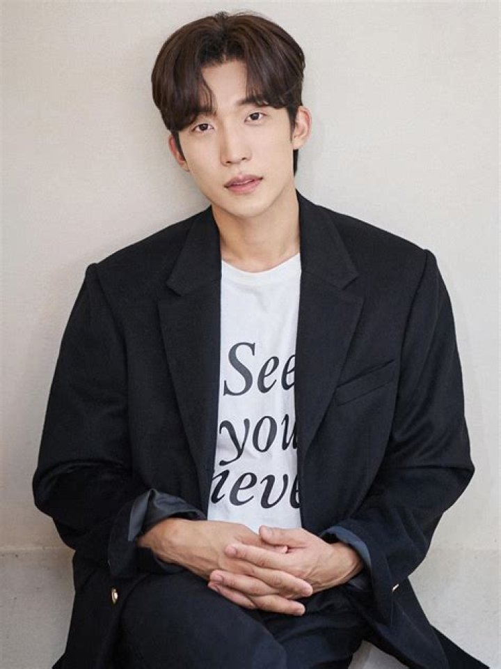 Lee Sang-Yi: The Rising Star of K-Dramas