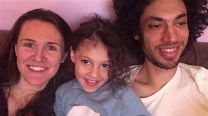 Liz Murray's Inspiring Journey: Uncovering the Strength of Love and Resilience