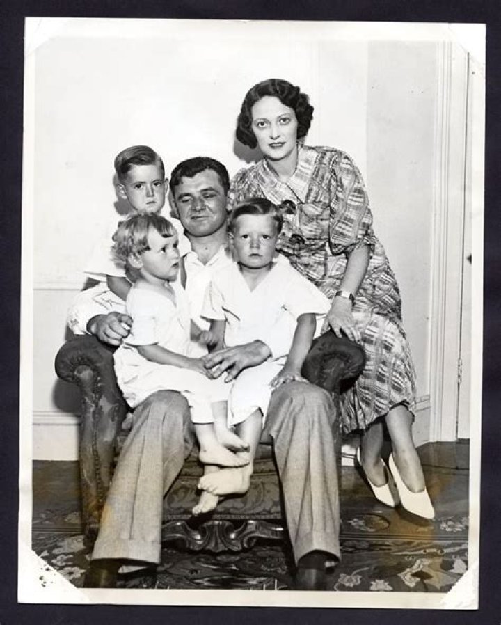 Unraveling the Mystery of Mae Braddock's Cause of Death