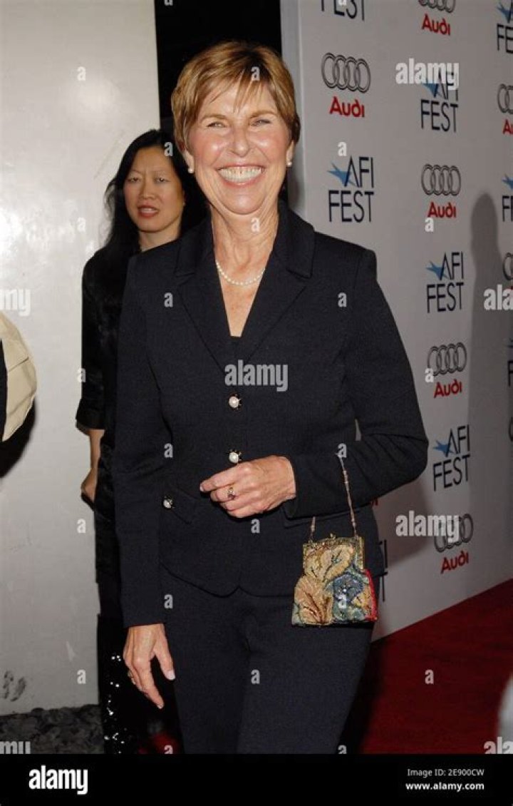 Unveiling the Life of Mary Lee Pfeiffer: The Woman Behind the Star