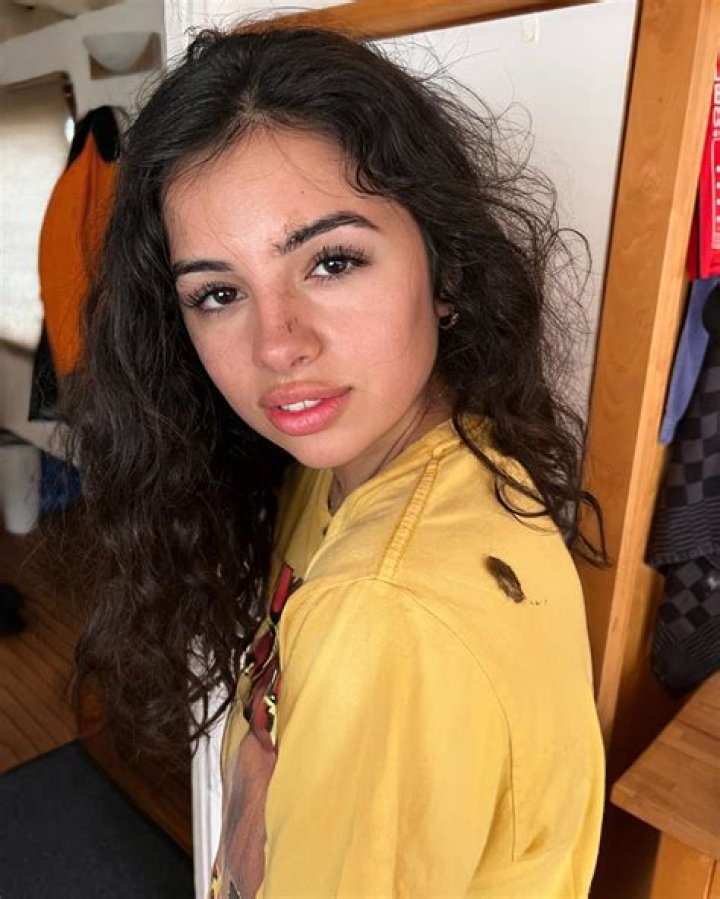 Exploring the Rising Star: Matildem's Journey to Fame