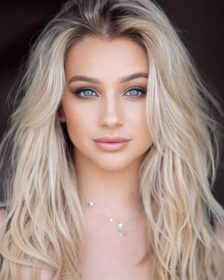 Mollee Gray: The Rising Star of Hollywood