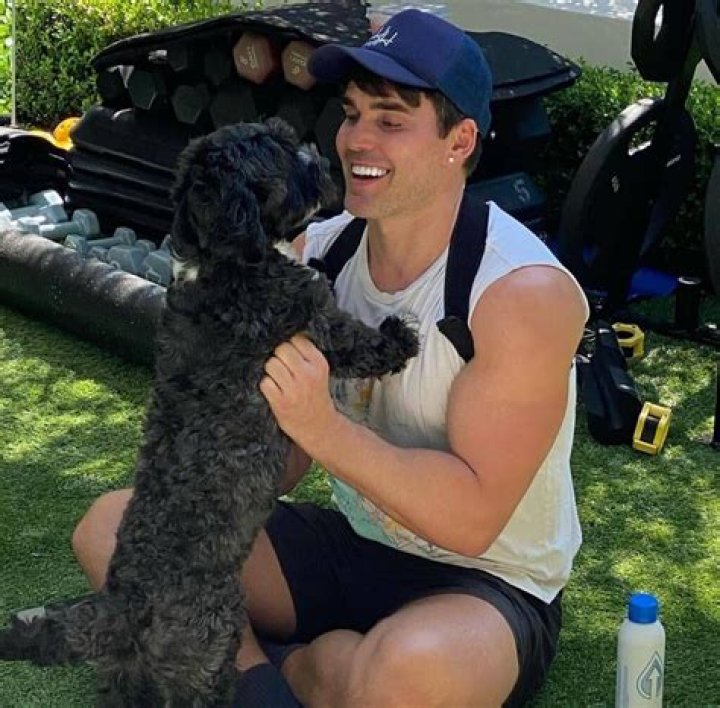 Exploring the Life of Nick Hounslow: His Wife and Family