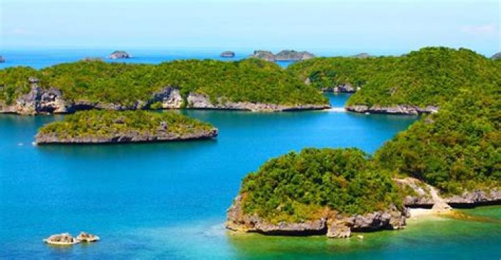 Discovering the Beauty of One Hundred Island
