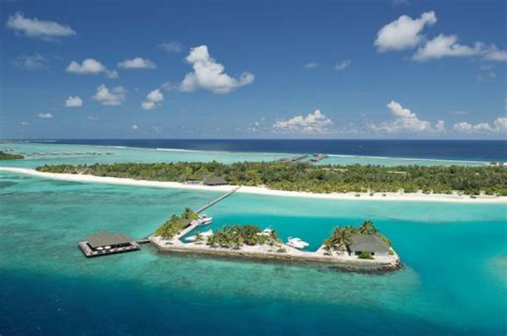 Discover the Enchantment of Paradise Island Lankanfinolhu