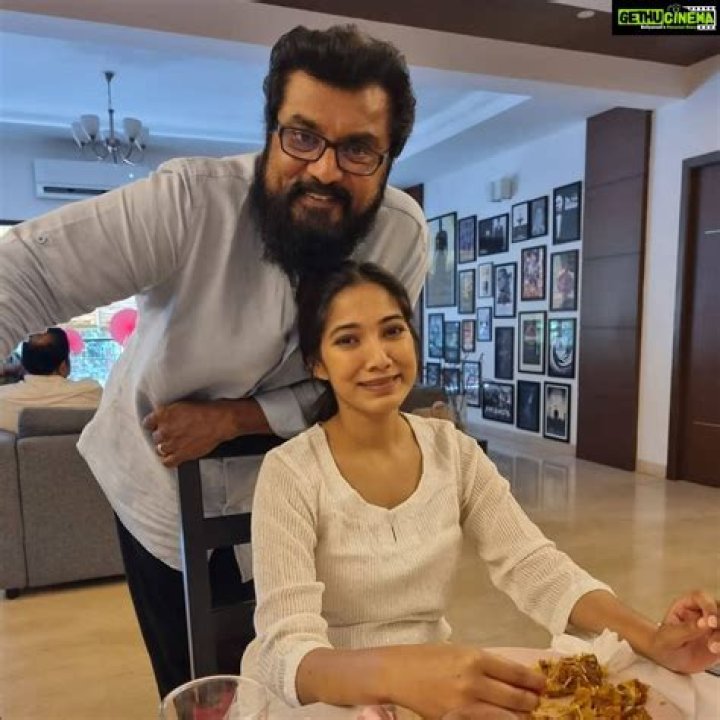 Pooja Sarathkumar: The Rising Star of Indian Cinema