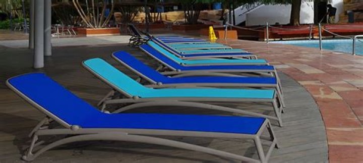 Best Pool Loungers: Relax & Soak Up the Sun!