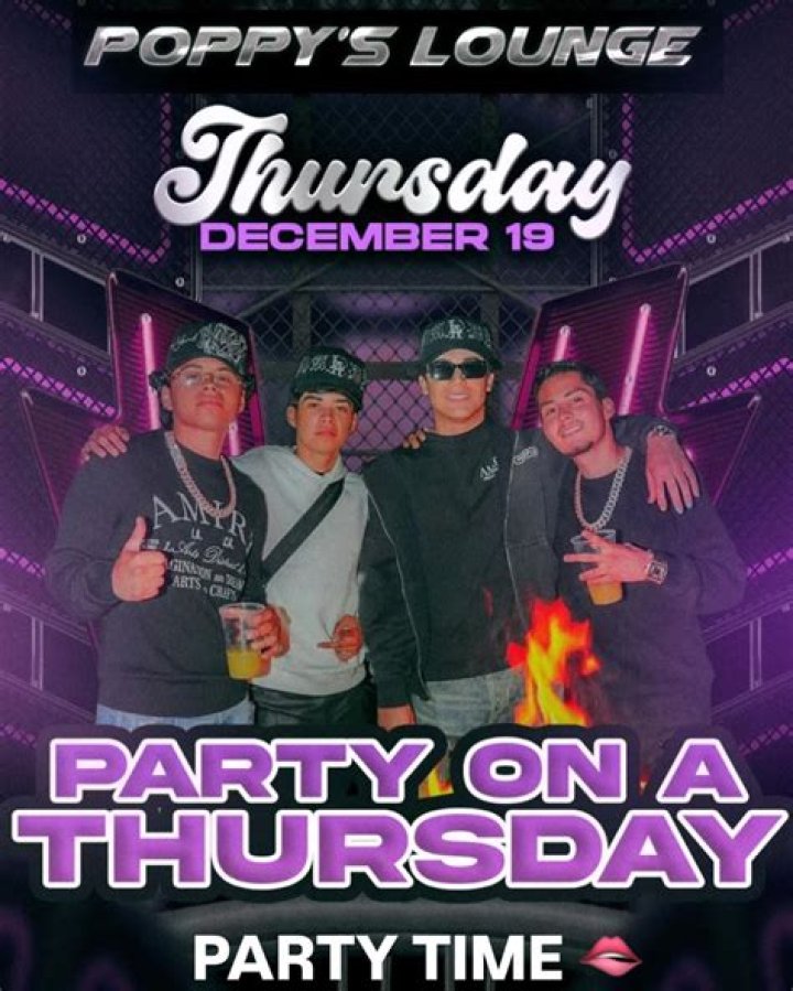 Poppy's Lounge: Cozy Corner for Relaxation