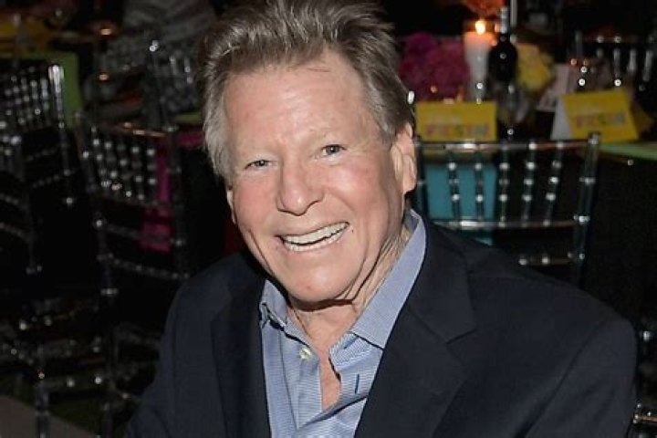 Remembering Ryan O'Neal: A Legacy of Hollywood Icon