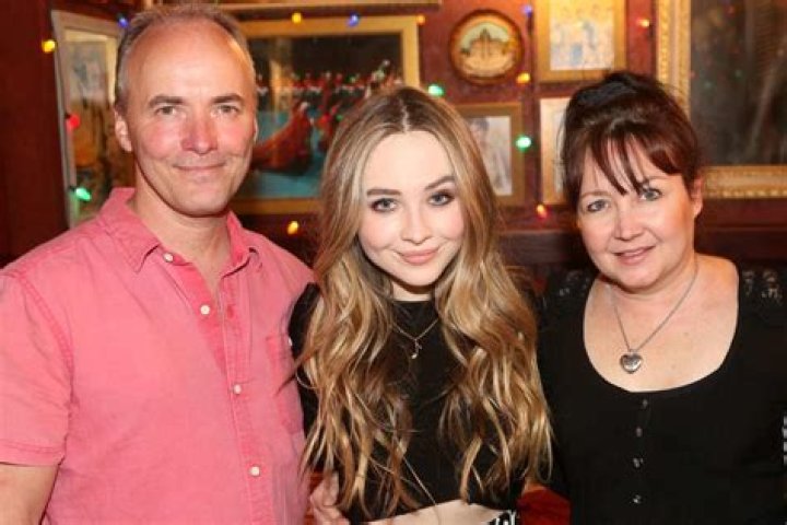 Sabrina Carpenter's Dad: A Deep Dive into His Life and Influence