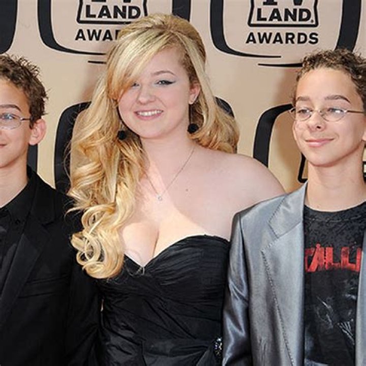 **The Life and Legacy of Sawyer Sweeten: A Journey Through Laughter and Tragedy**