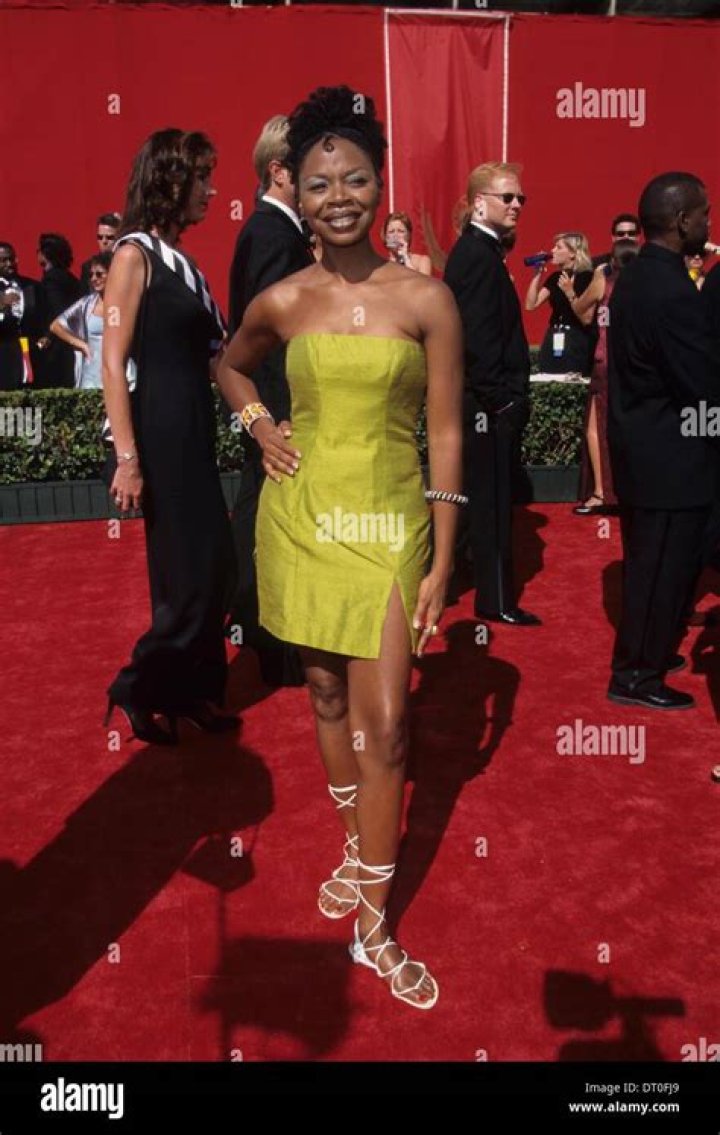 Discovering Simbi Khali: The Rising Star of Entertainment