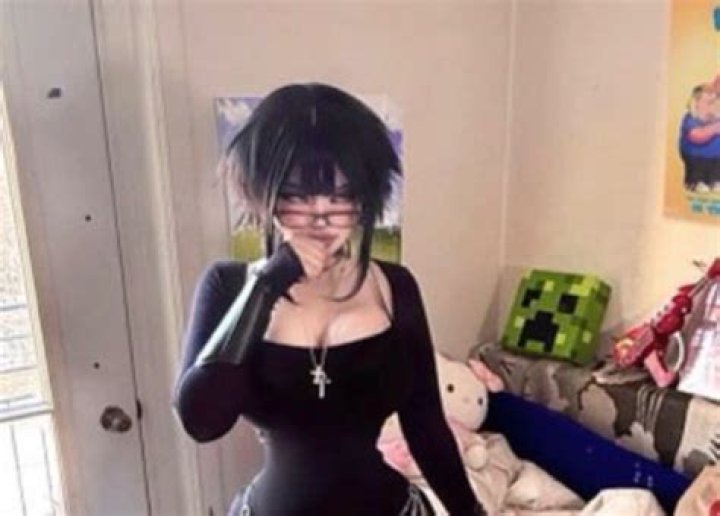 Unleashing the Joy of Skirby Dog Video: A Canine Sensation