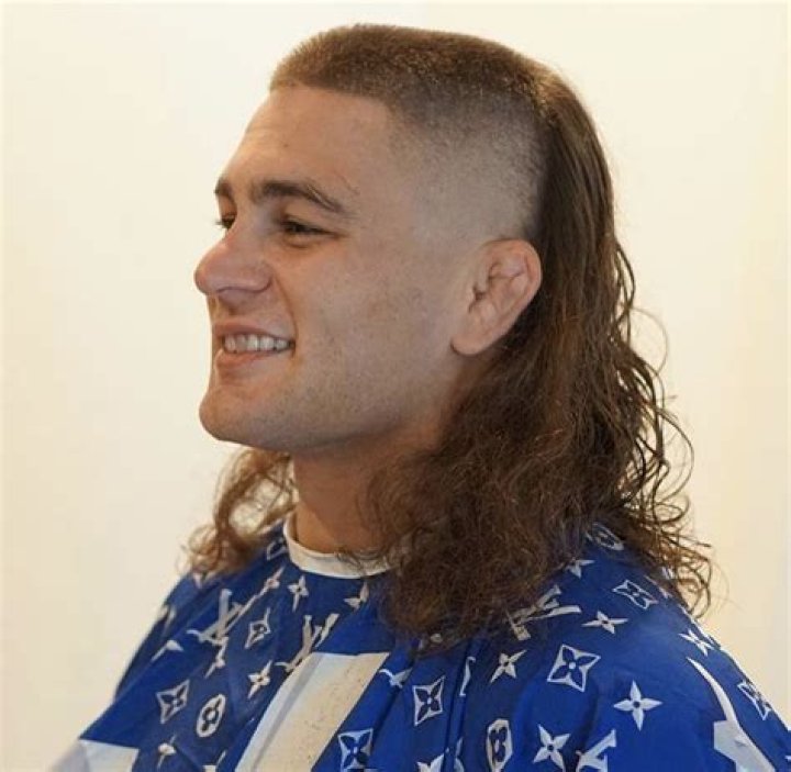 Skullet Haircut: The Bold Trend Reviving a Classic Look