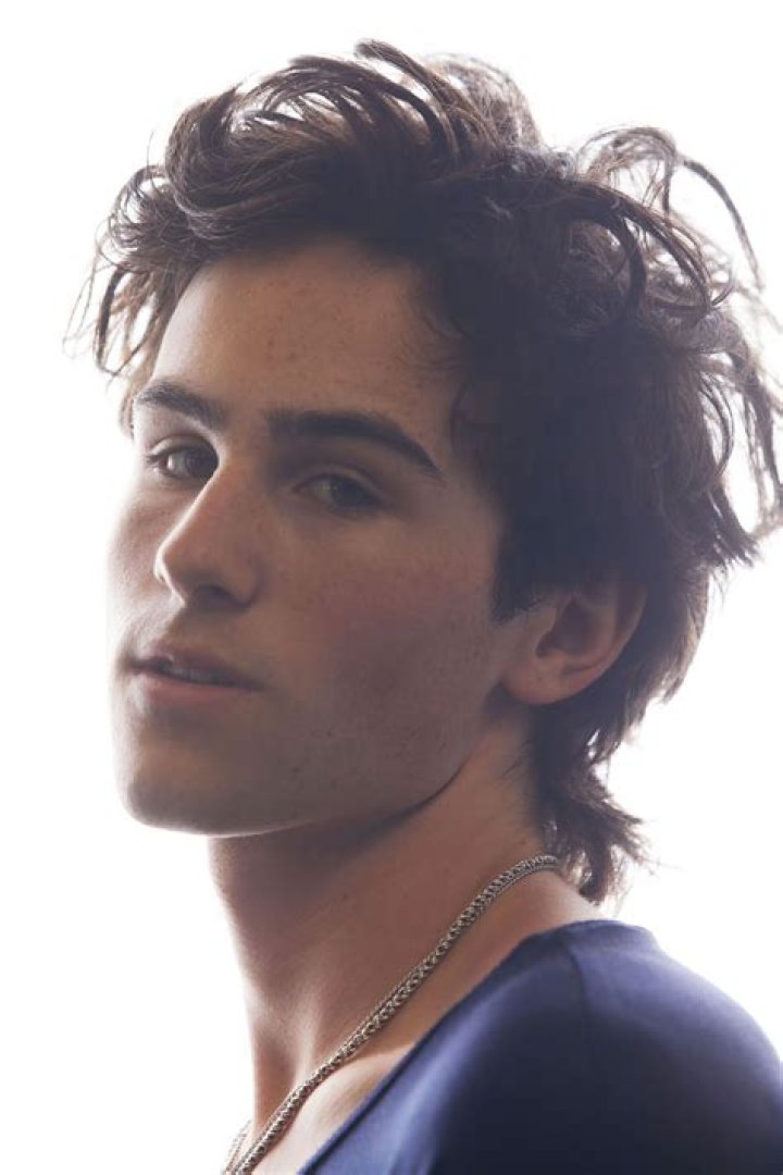 Taj Cross: The Rising Star of Modern Music