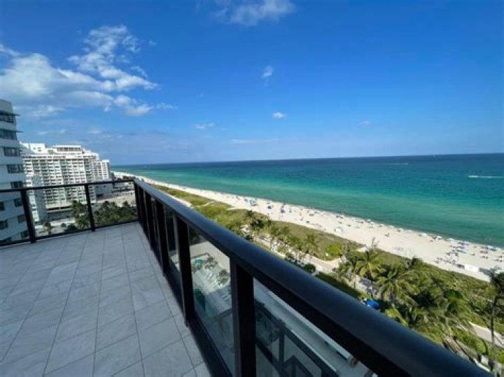The Ultimate Escape: Discovering the Alexander All Suite Oceanfront Resort in Miami, FL