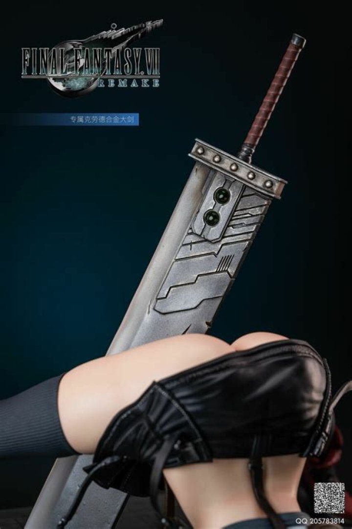 Unleashing the Power: Tifa Bending Over Buster Sword