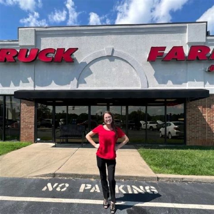 Exploring the Unique Experience of the Truck Farm of Easley